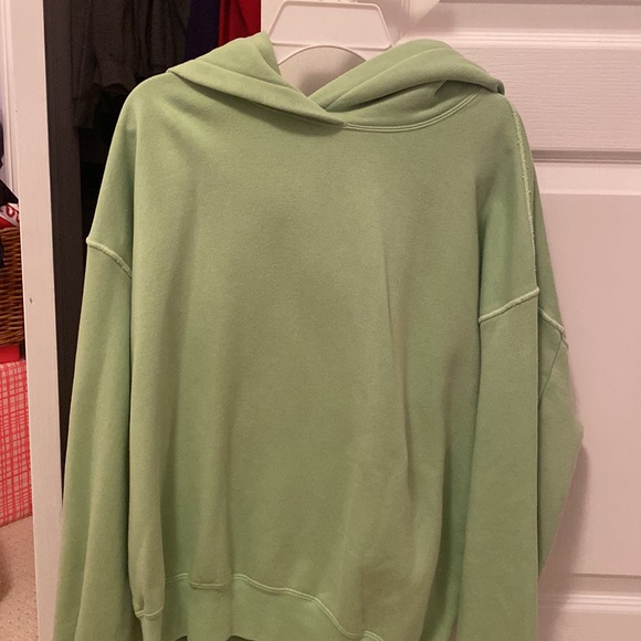 Aritzia Wilfred Free sweatshirt - Picture 2 of 3